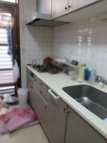 スタイリッシュ&シンプルで使いやすいキッチンに　横浜市青葉区Y様邸